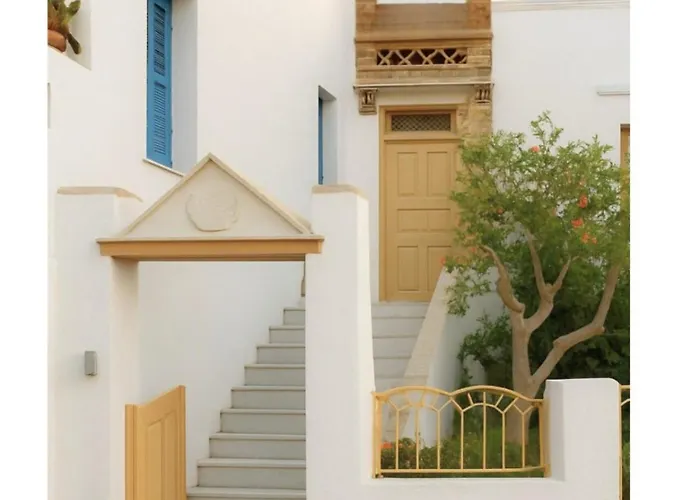 Tinos Heritage Plateia