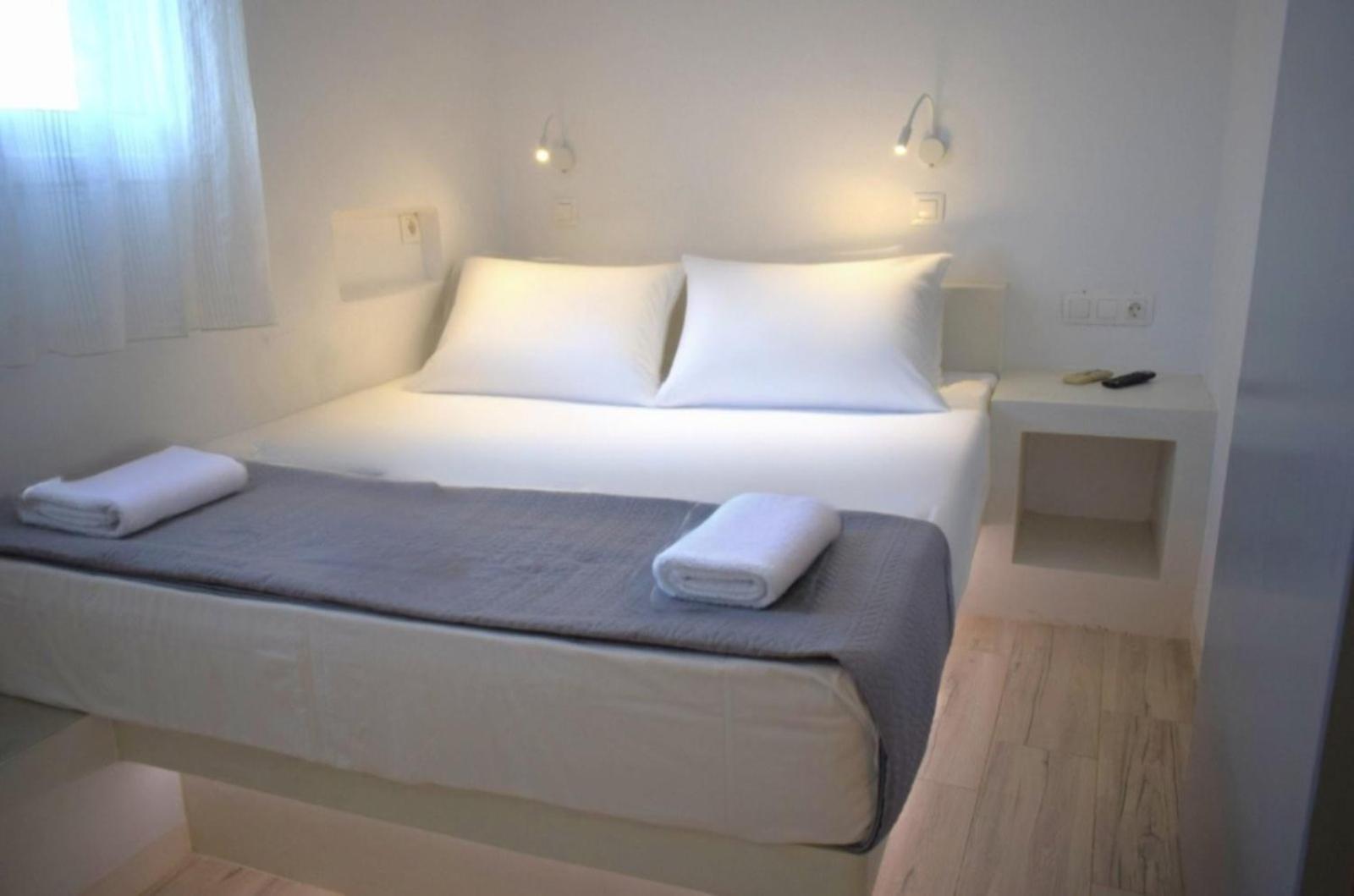 Tinos Heritage Plateia * Tinos